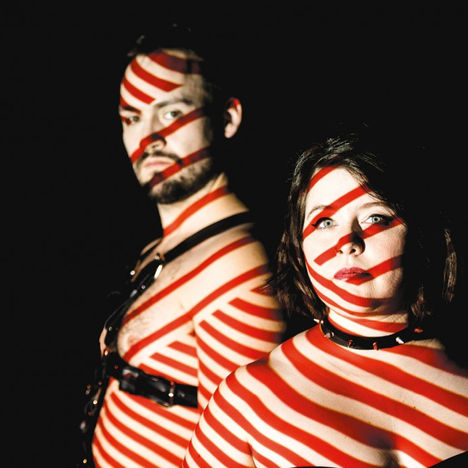 Kink: rencontre éphémère avec une communauté inconnue