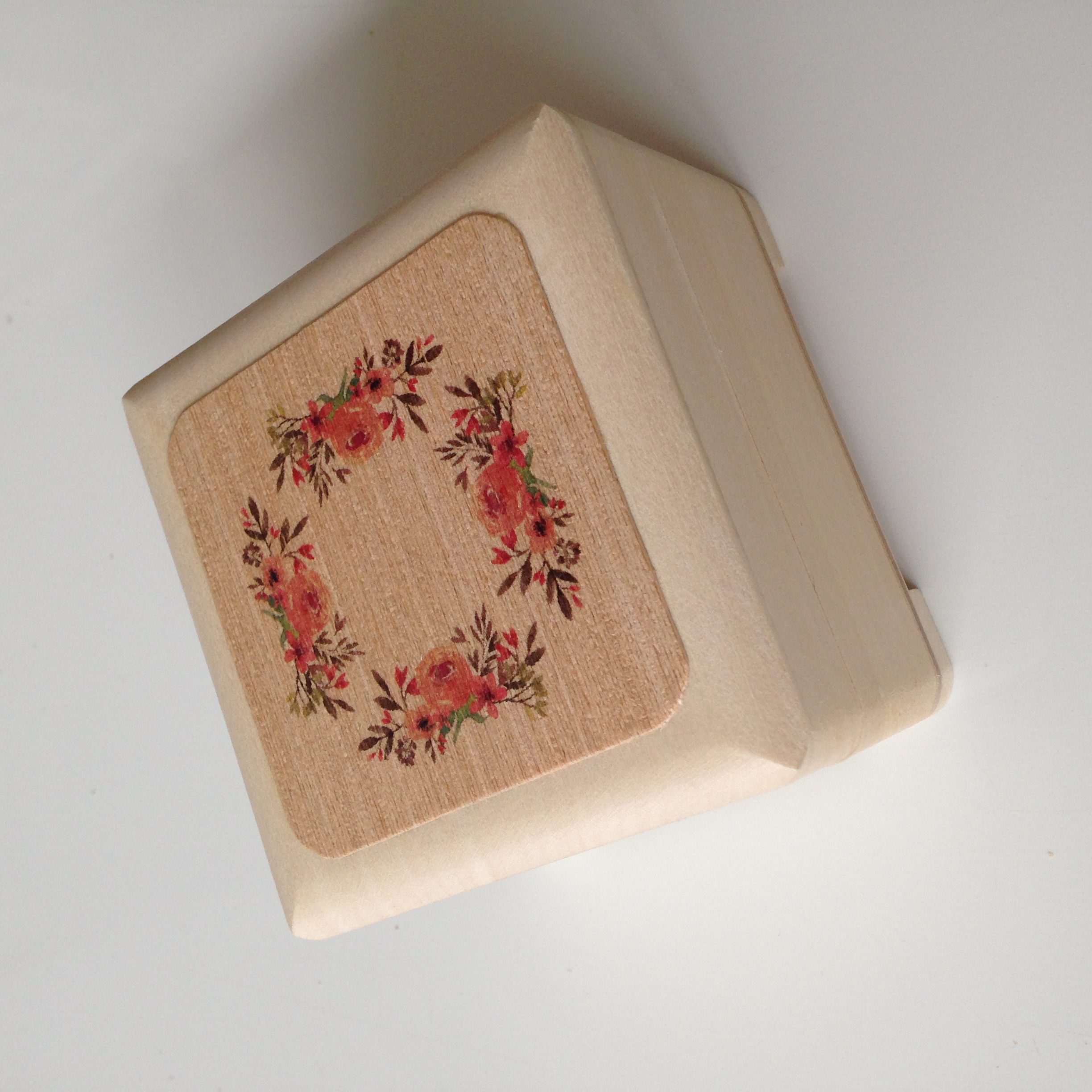 Rounded topped trinket boxes