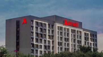 entretenimento um grande edifício com o nome marriot. MARRIOTT SÃO PAULO AIRPORT HOTEL