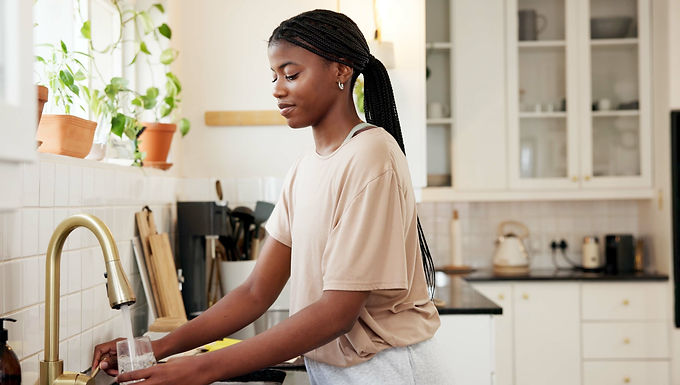 Investimento em saneamento evita milhares de internações de mulheres no Paraná