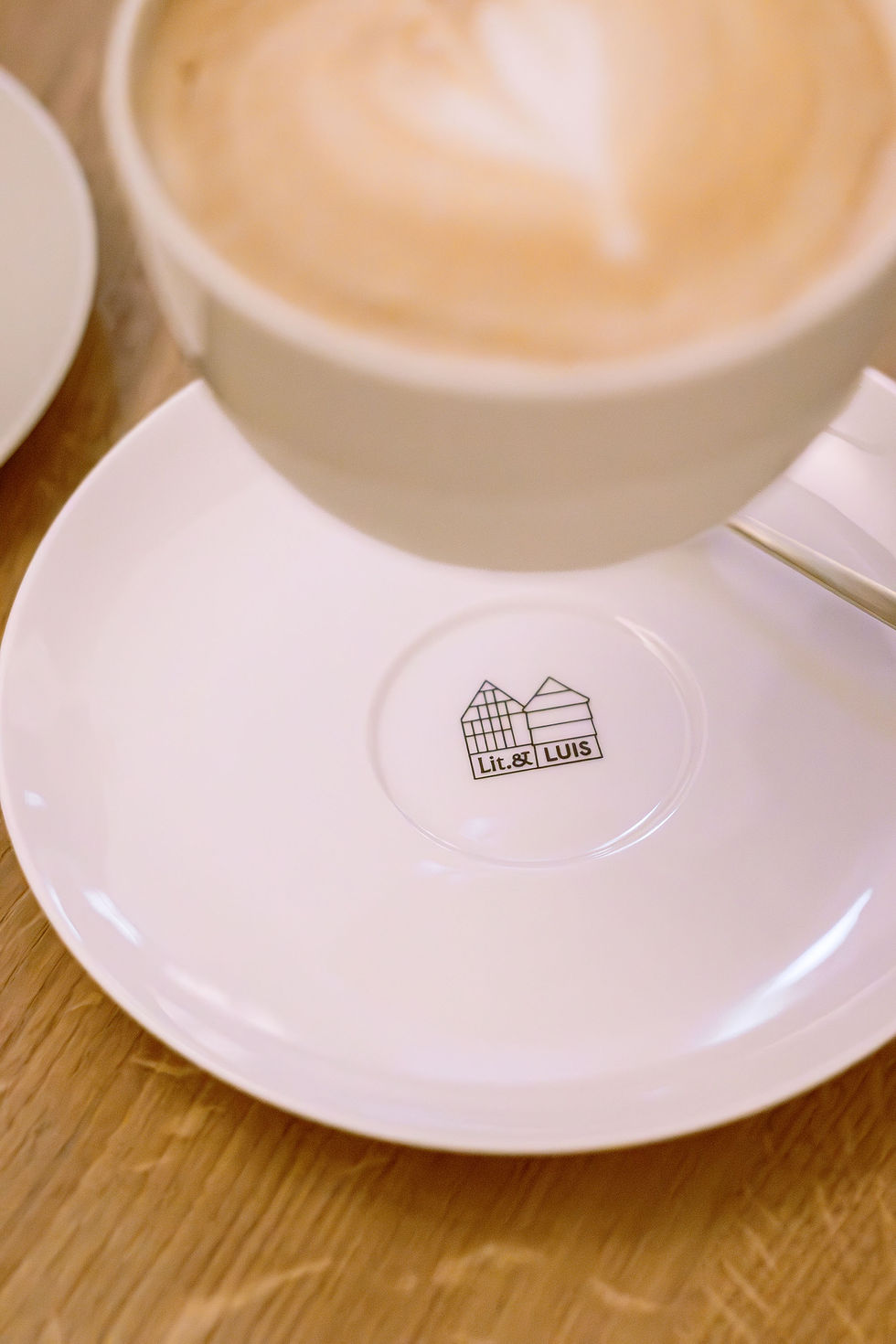 luis-brasserie-hotel-aalen-kaffee-genuss-milch-vegan-litundluis-fruehstueck-kleinigkeiten-