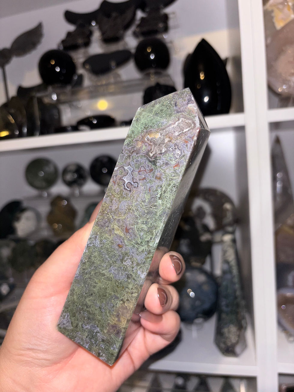 Thumbnail: Moss Agate tower 
