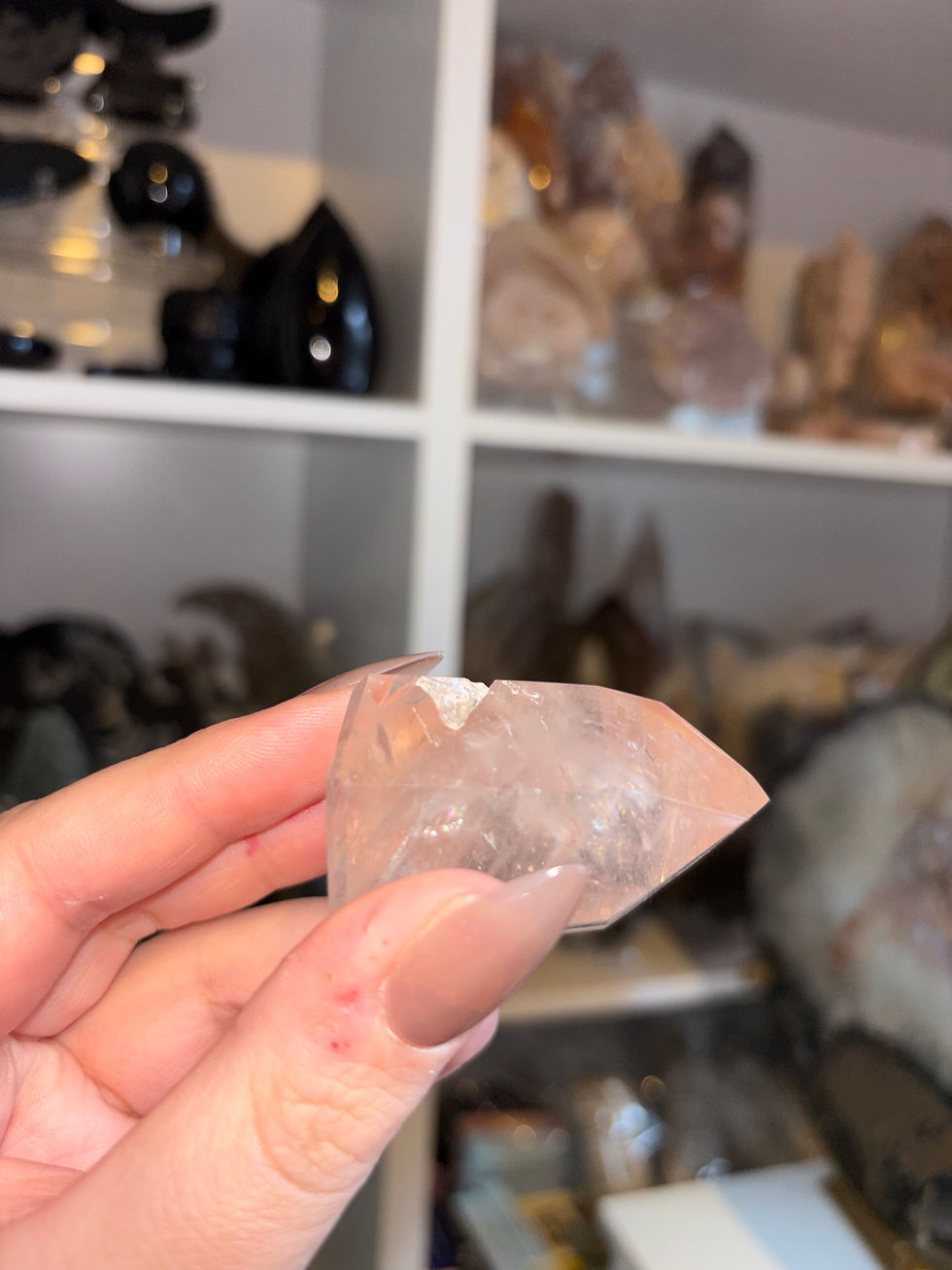 Thumbnail: Rose Quartz tower (chipped side discounted) 