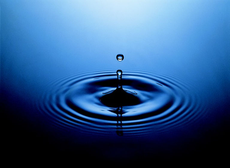 water-90781_640.jpg