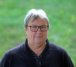 Barb portrait.jpg