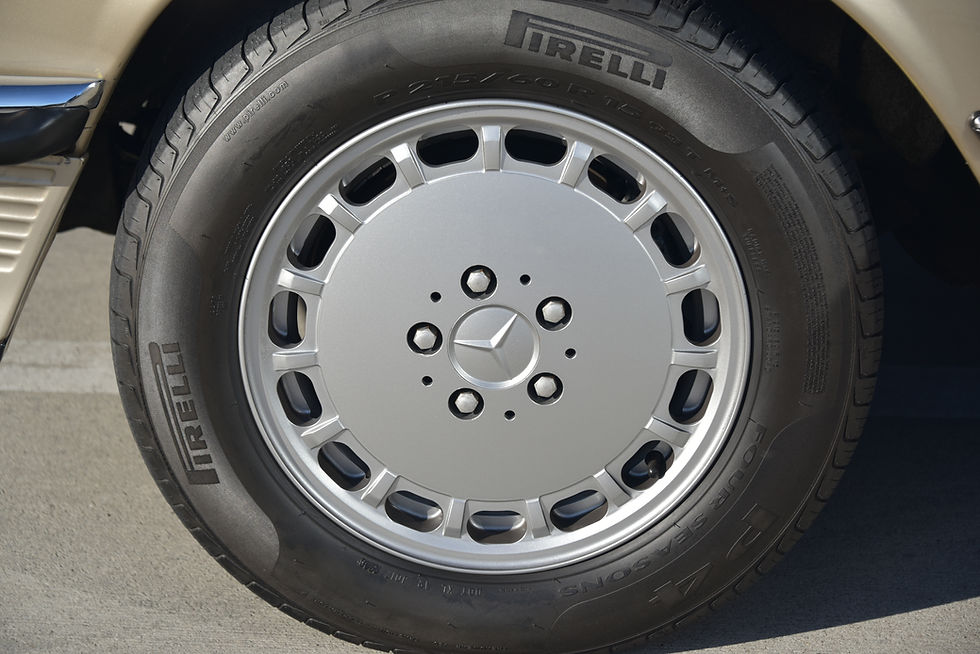 Thumbnail: Mercedes-Benz 560 SL 1988