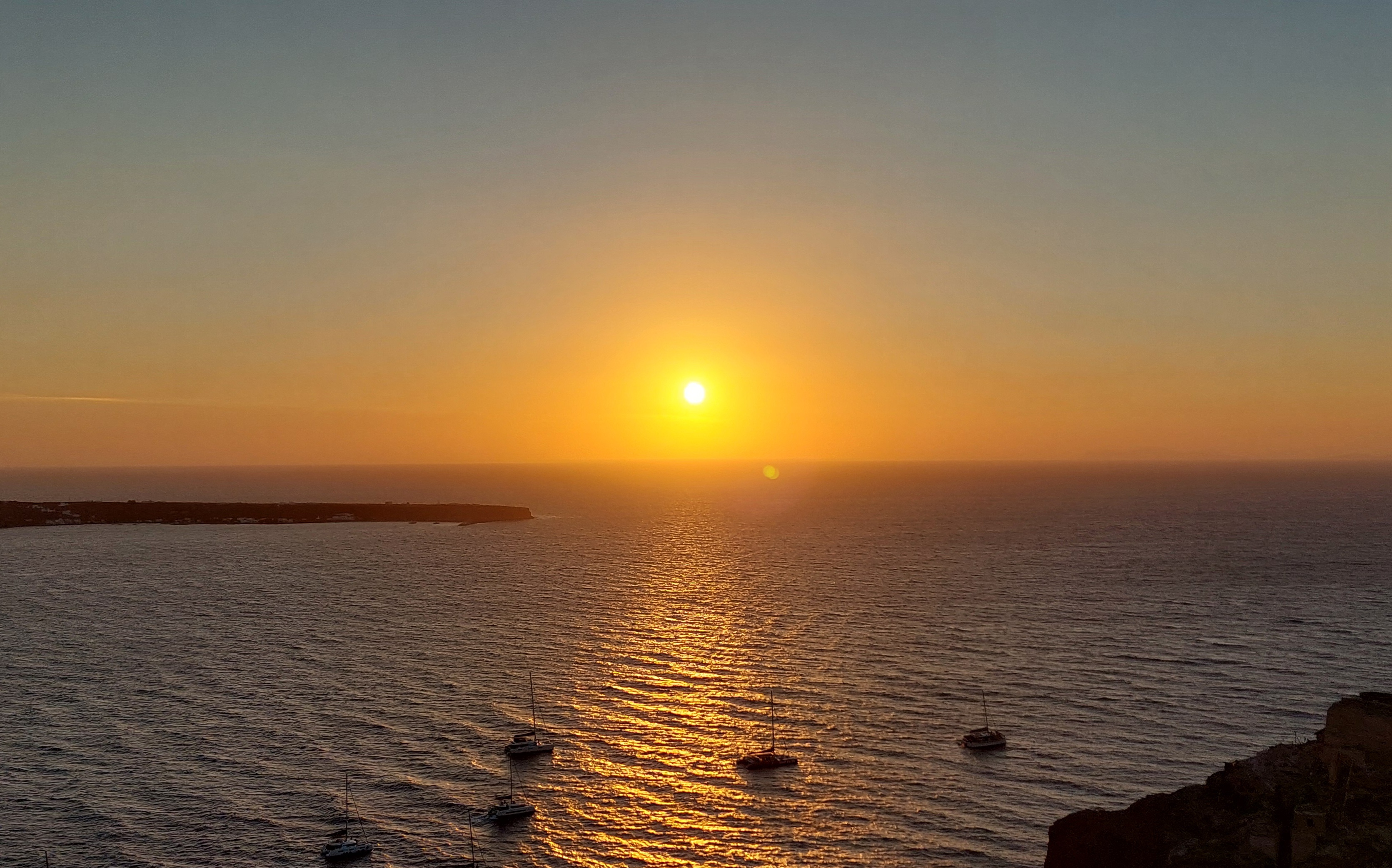 Golden sunlight over the Atlantic from Giuseppe Carilli’s visual archive
