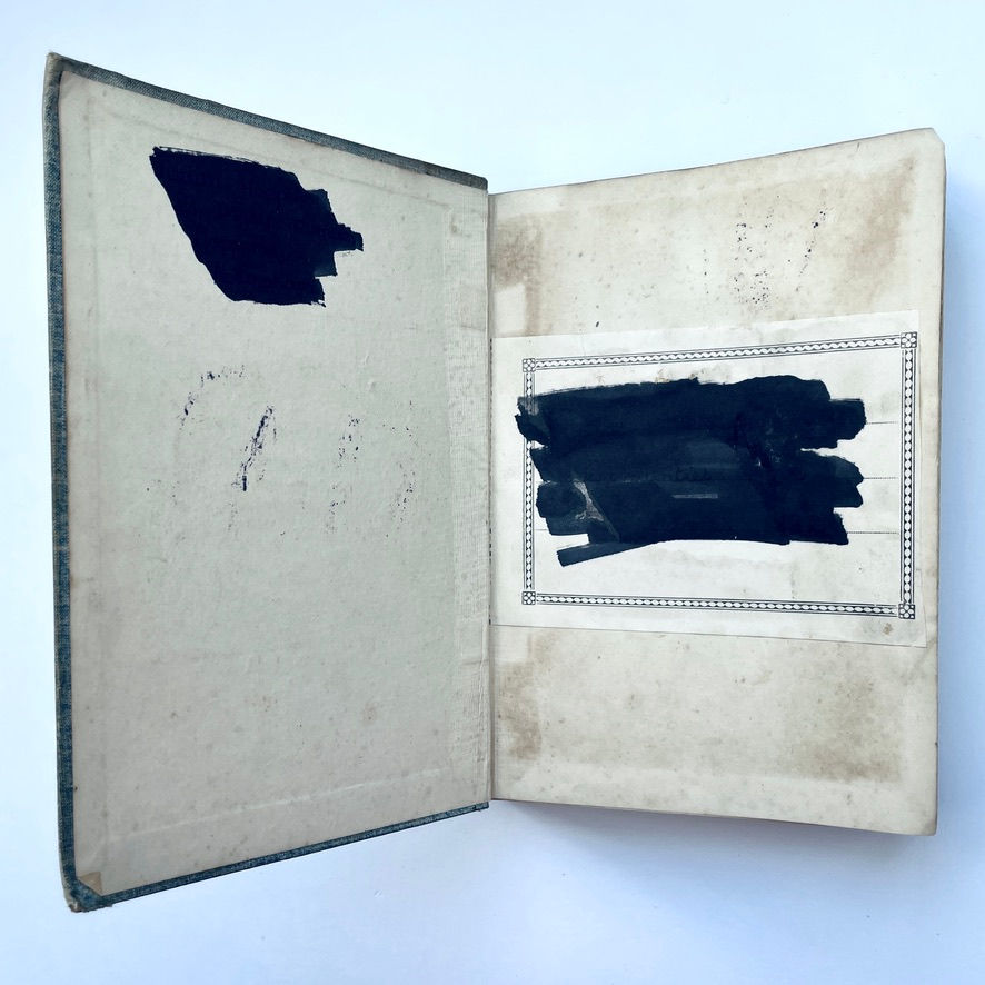 Pikkukuva: Front pastedown and free endpaper with ex libris plate and Victorian inscriptions