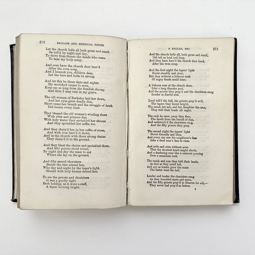 Pikkukuva: Light gutter crack between pages 272 and 273 in Joan of Arc by Robert Southey, 1867 illustrated edition