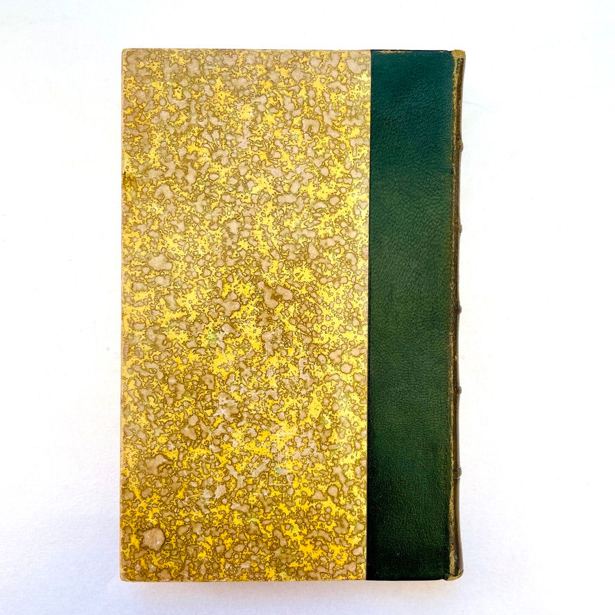 サムネイル： Rear board of Guy Mannering Rosslyn Edition with mottled paper design 1880s