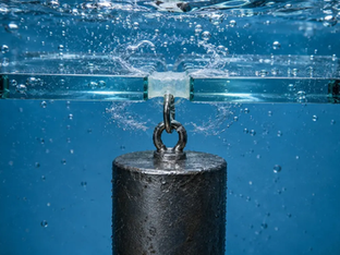 Desarrollan un pegamento reciclable que se adhiere bajo el agua en 10 segundos y aguanta años