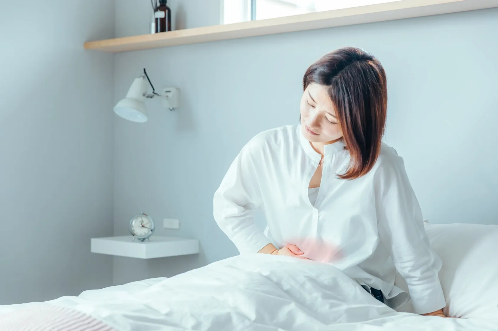 生理痛で悩む女性