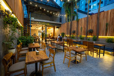 Diagonal view of Pissa eatery