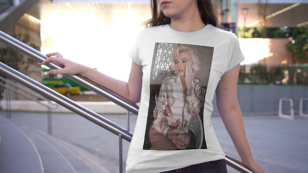Thumbnail: Marilyn Monroe "Life of Leisure" Women's T-shirt