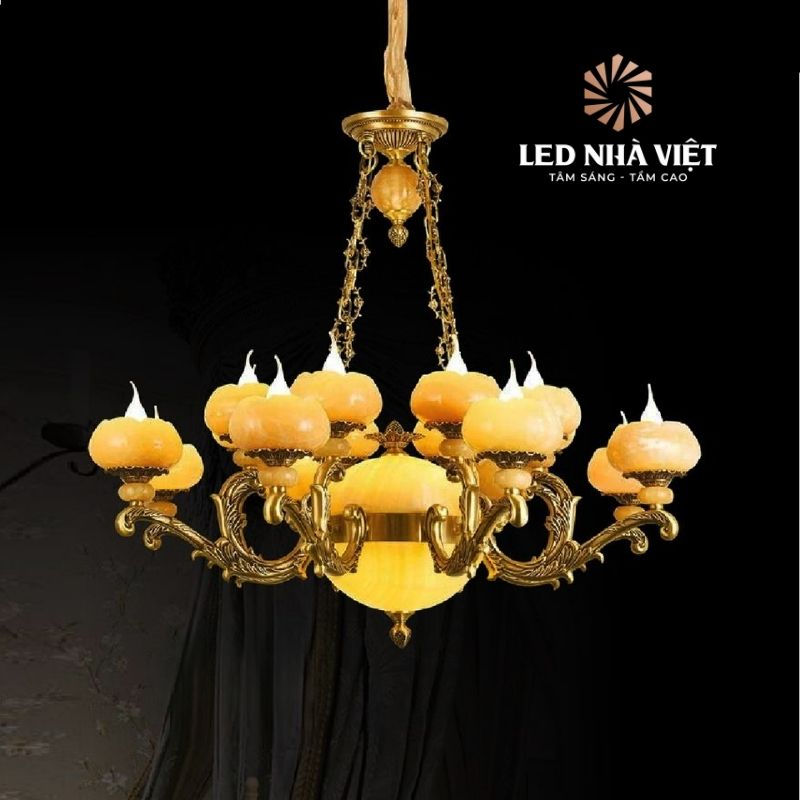 vi-sao-den-chum-dong-duoc-danh-gia-cao-hon-trong-khong-gian-co-dien