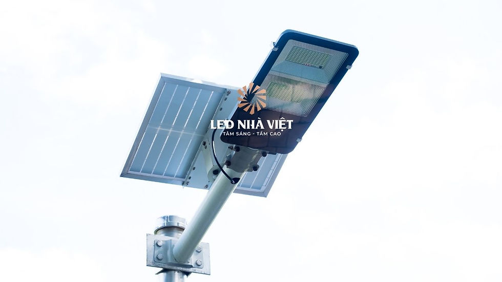 gia-den-nang-luong-mat-troi-30w