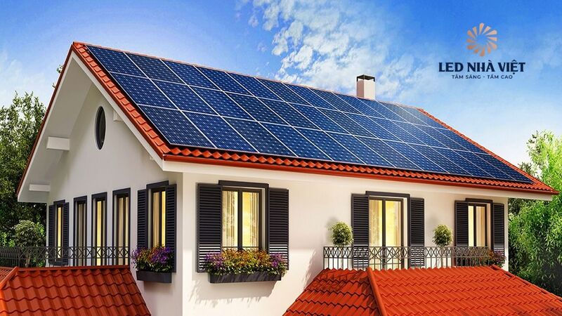 den-nang-luong-mat-troi-trong-nha