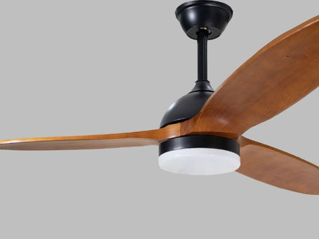 phong-ngu-hien-dai-voi-quat-tran-co-den-led-gio-mat-anh-sang-diu-nhe