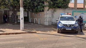 Cuidados e higiene; Policiais de Paranatinga elogiam escola Apolônio Bouret em patrulhamento.