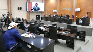 Deputados de MT aprovam projeto que proíbe o uso de 'todes' e outros pronomes neutros nas escolas