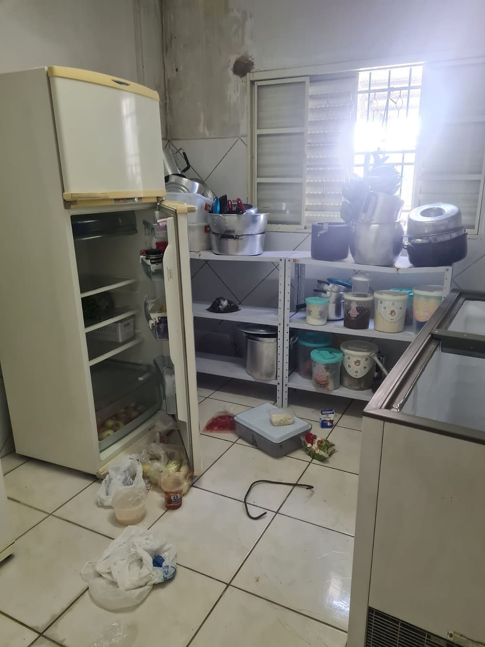 Criminosos quebram porta e roubam equipamentos da Apae em Cuiabá; prejuízo chega a mais de R$ 7 mil