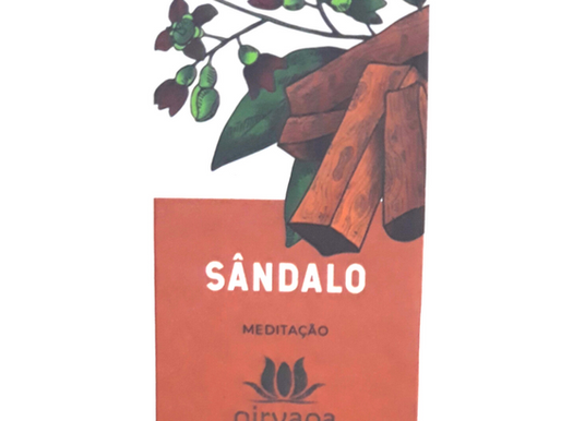 O incenso de sândalo serve principalmente para purificar ambientes, atrair boas energias, promover relaxamento e aprofundar a meditação, criando uma atmosfera de paz, foco e espiritualidade.