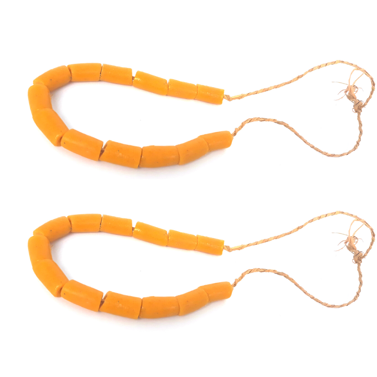 O fio de coral africano é utilizado em práticas religiosas afro-brasileiras como o Candomblé e a Umbanda