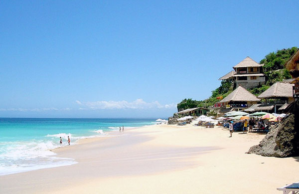 Dream Land Beach Bali Radha Yoga Tour