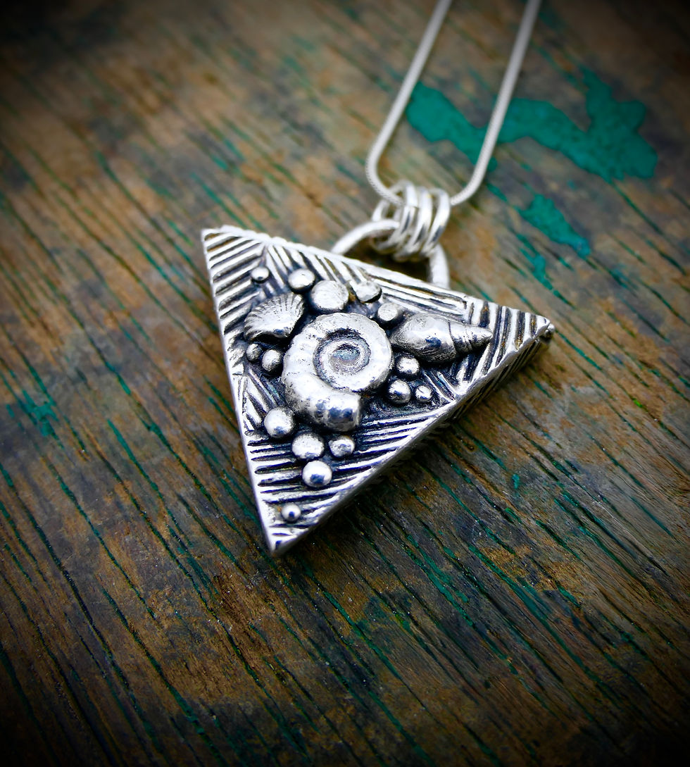 Silver Clay Swing Locket. Full Day