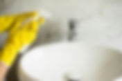 Removing Hard Water Stains from Bathroom Fixtures