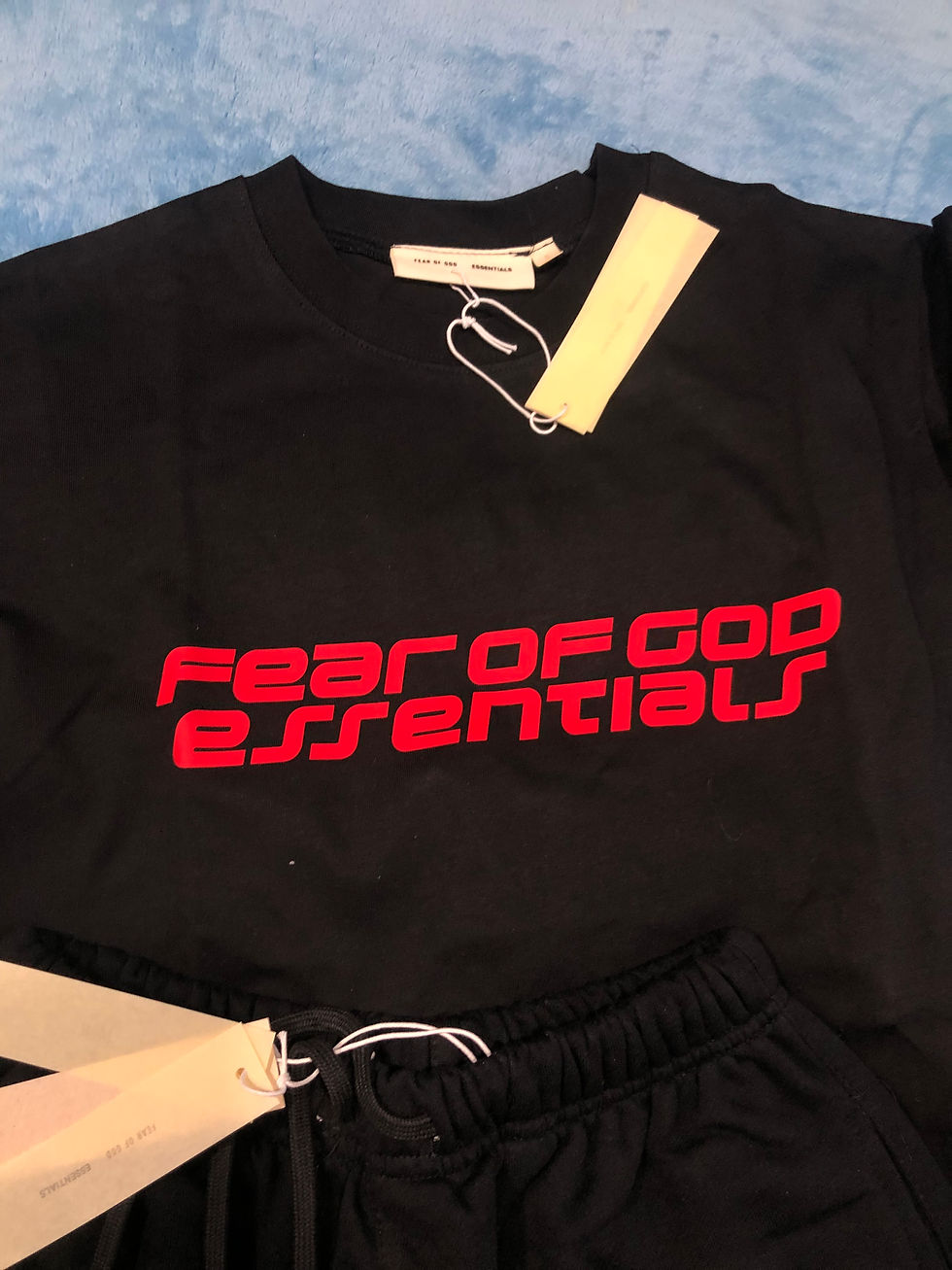 Thumbnail: Black and red Fear of God set