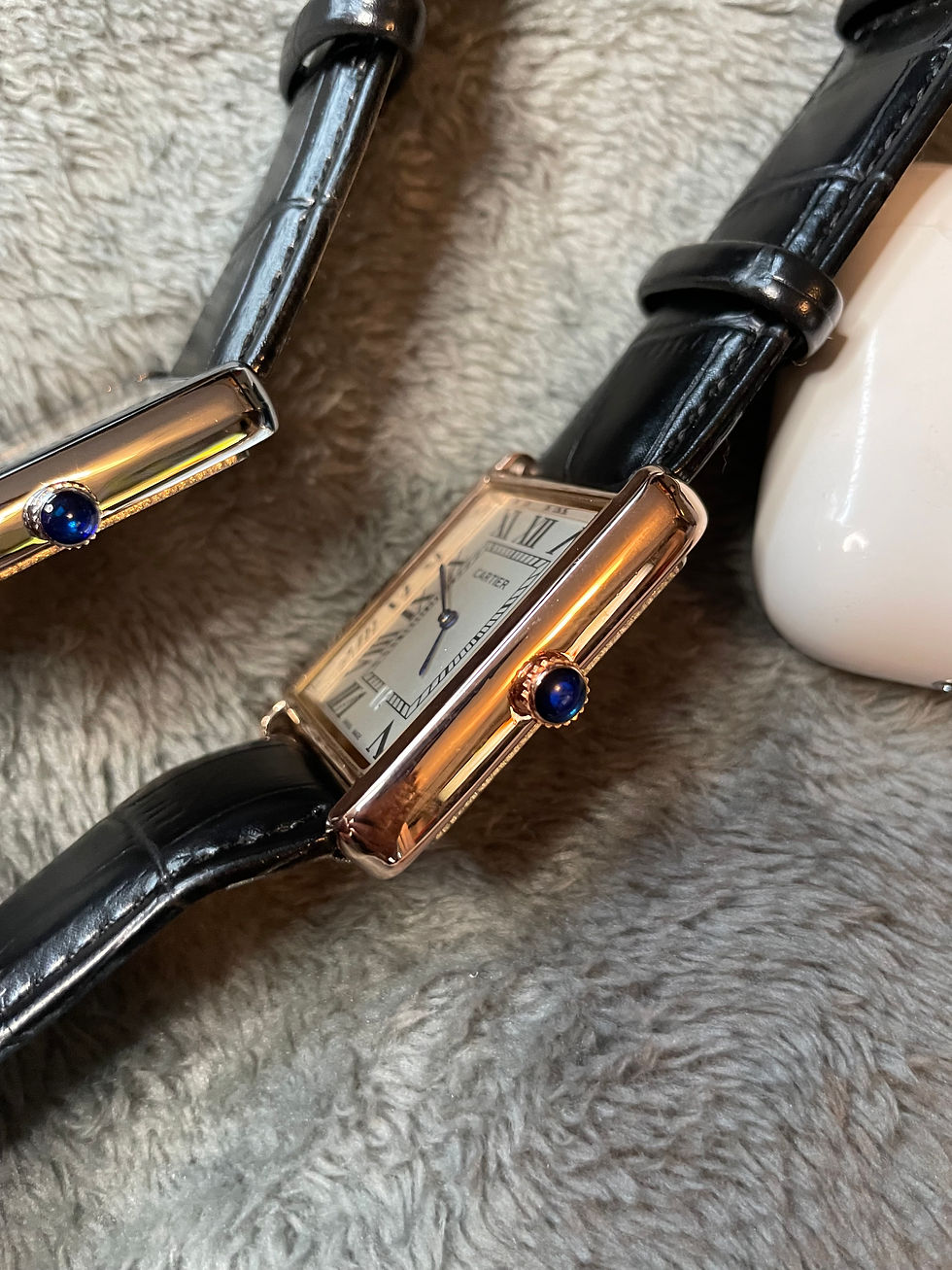 Thumbnail: Cartier Tank.   gold or silver