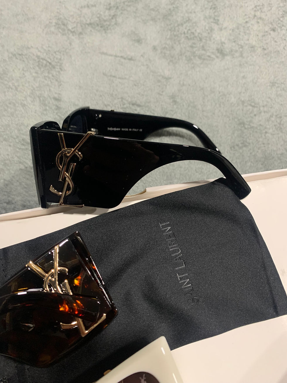 Thumbnail: big YSL frames
