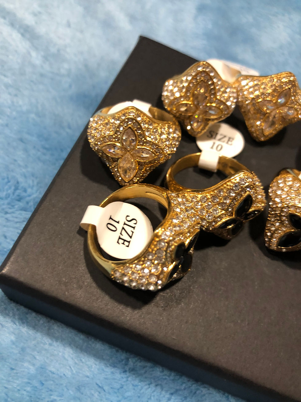 Thumbnail: VAN CLEEF    gold or silver