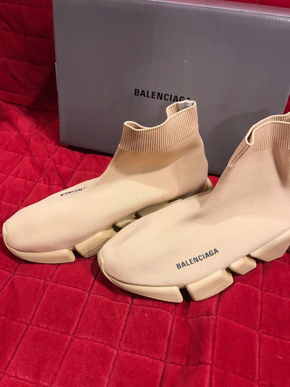 Thumbnail: Balenciaga speed 2.0 beige