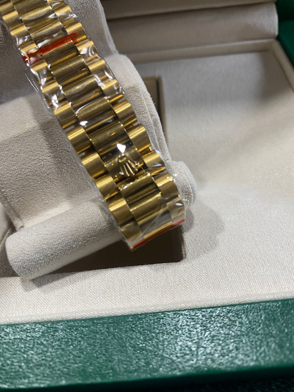 Thumbnail: 36MM.womans or mans  white or green
