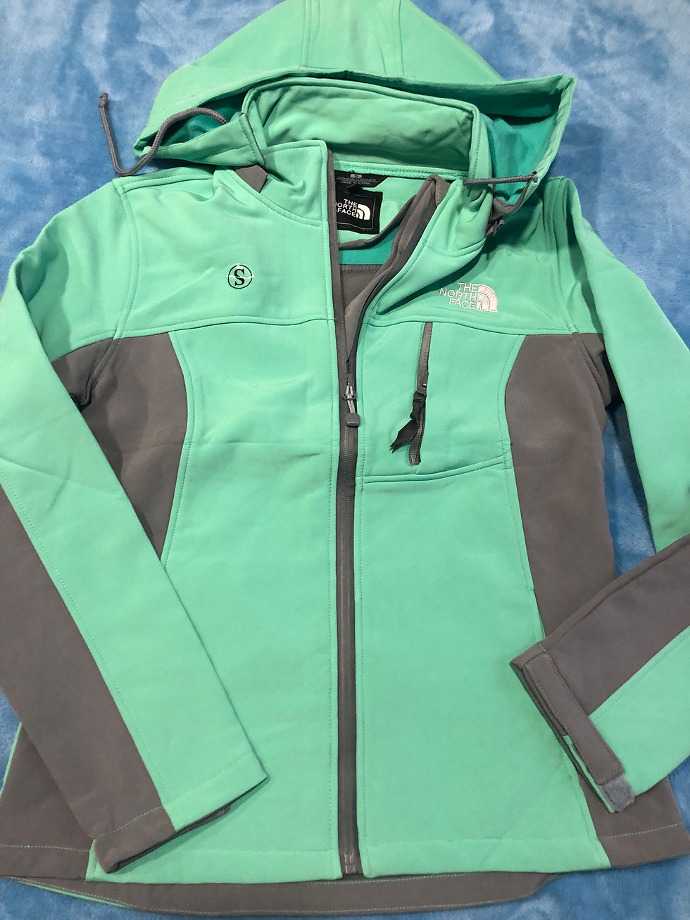 Thumbnail: TNF JACKET, WOMAN'S.   very limited