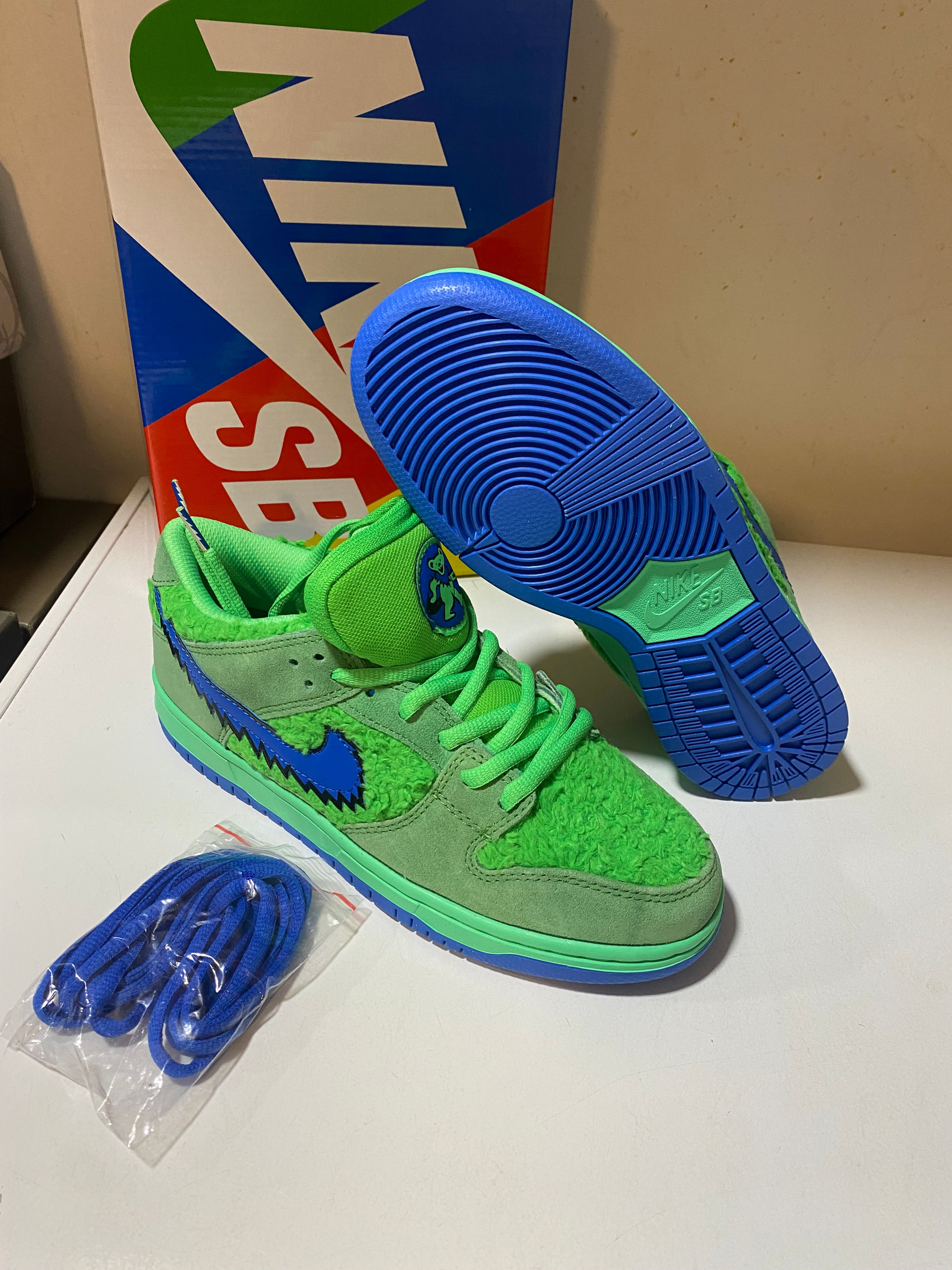 Greatful dead sb.      8.5,9.5,10,