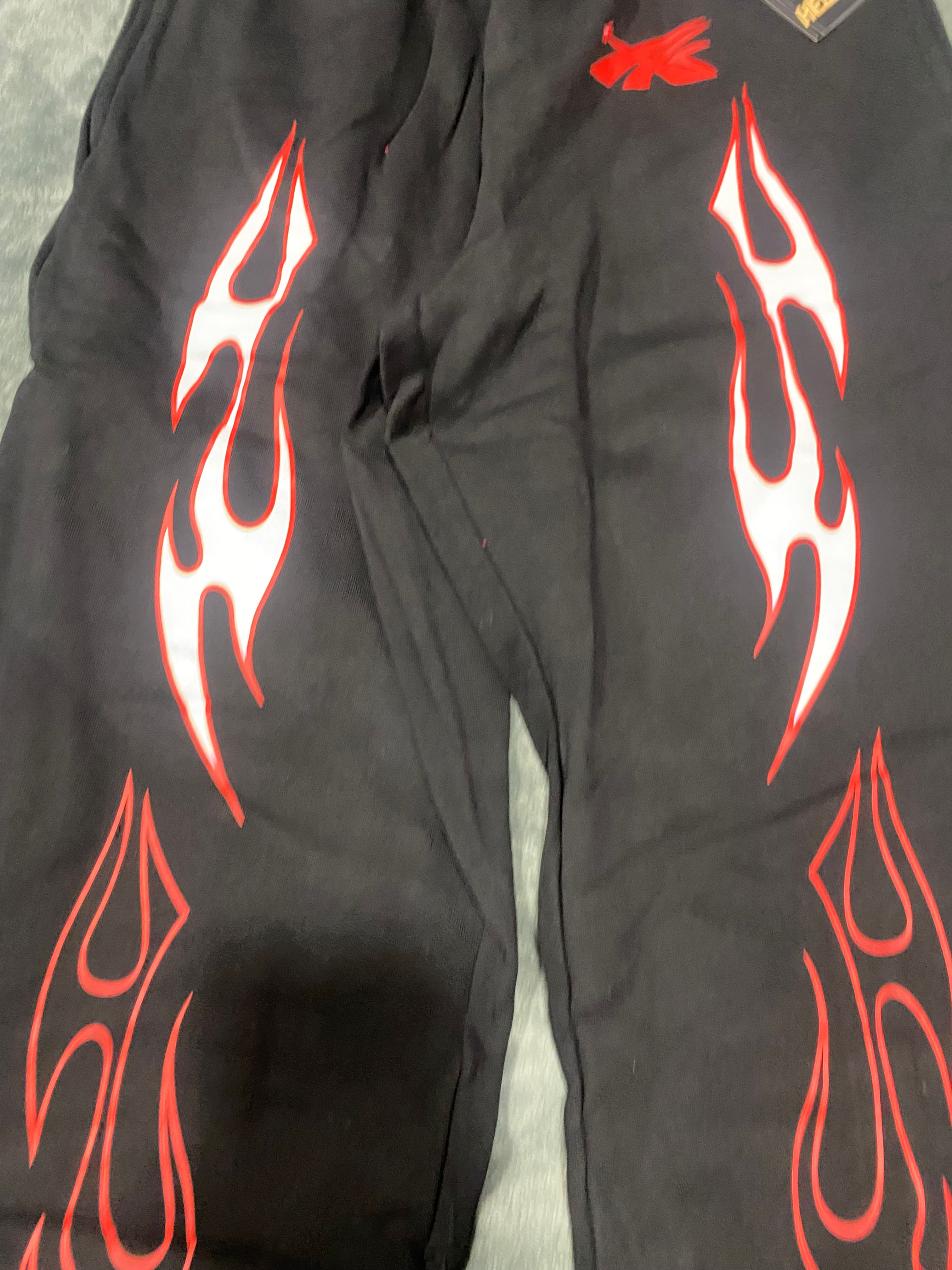 HellStar sweatpants.   s,l,xl,