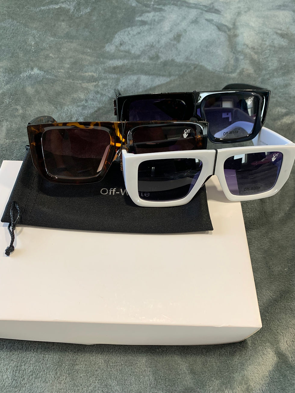 Thumbnail: big square Off white sunglasses