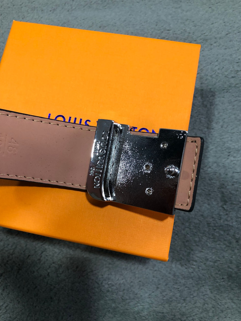 Thumbnail: SILVER BUCKLE BLACK BELT.    30-42