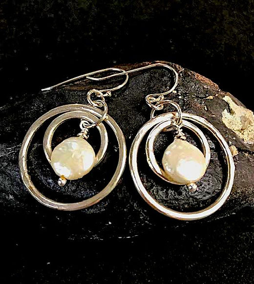 Fine silver double hoop earrings with white coin pearl