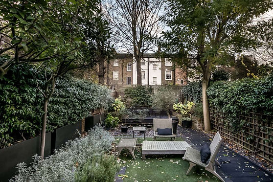 modern-house-st-michaels-road-london-black-apartment-garden.jpeg