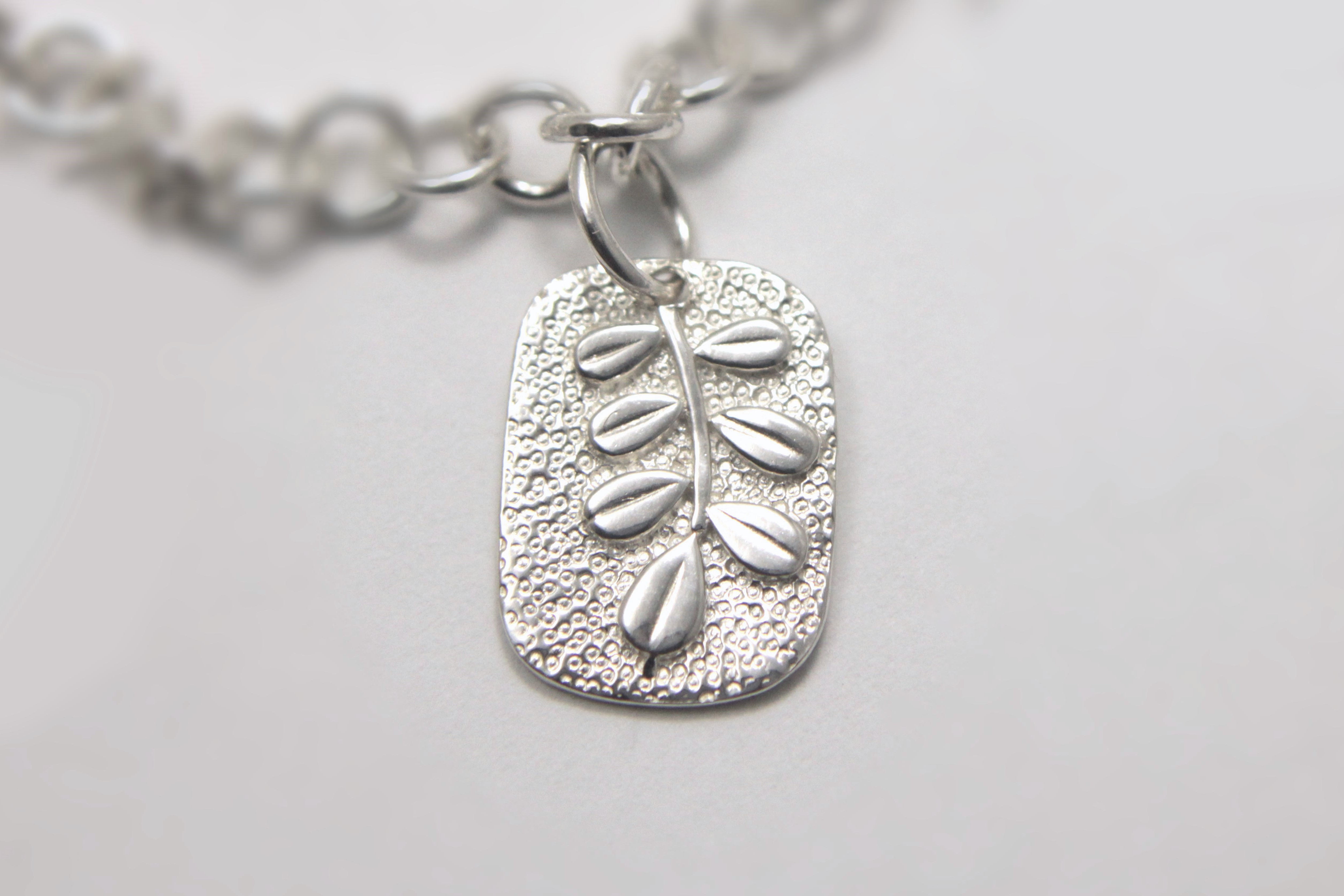 Native Charm Kowhai Leaf