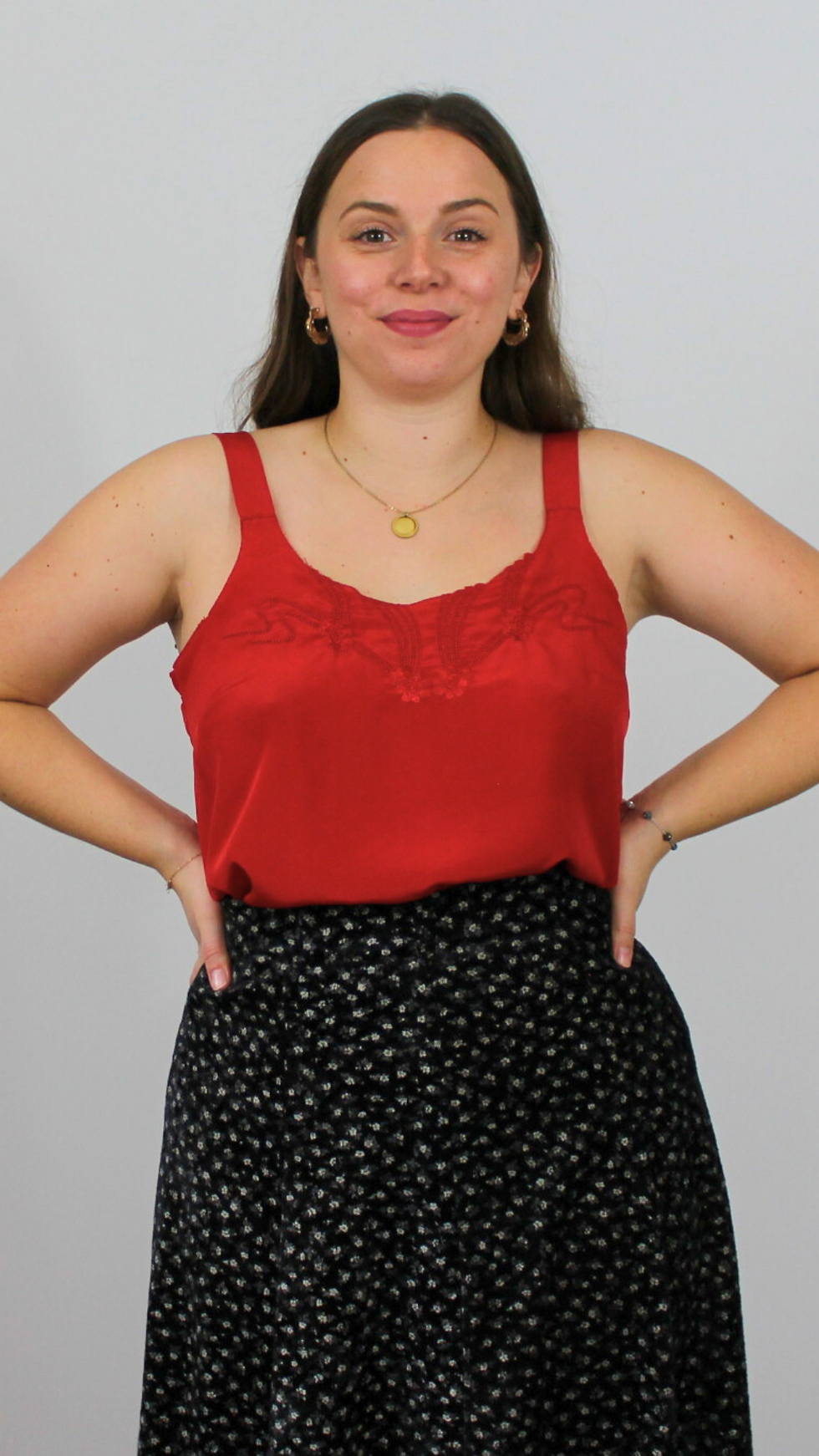 Miniature : Top brodé 90's - Taille jusqu'au 40