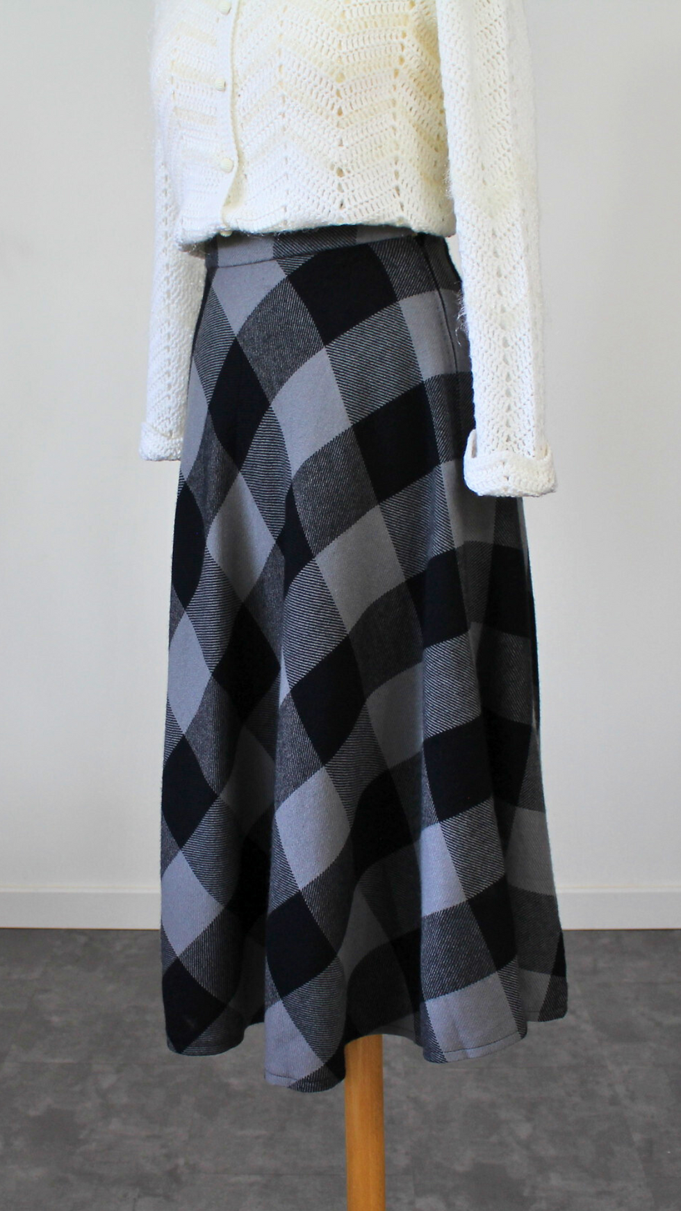 Miniature : Jupe patineuse faite main - Taille jusqu'au 34