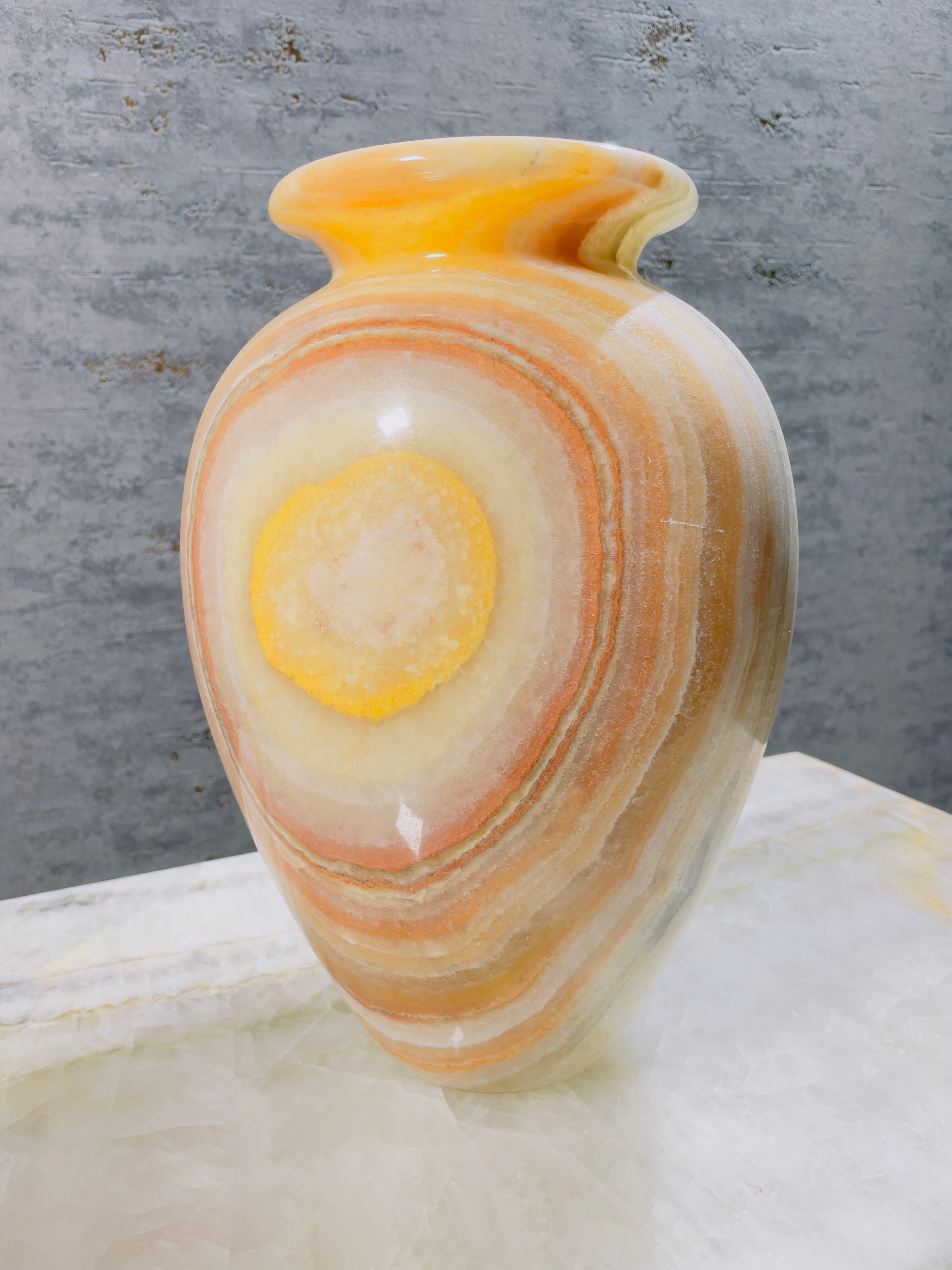 Tulpenförmige Vase aus Onyx-Marmor Gelb/Orange