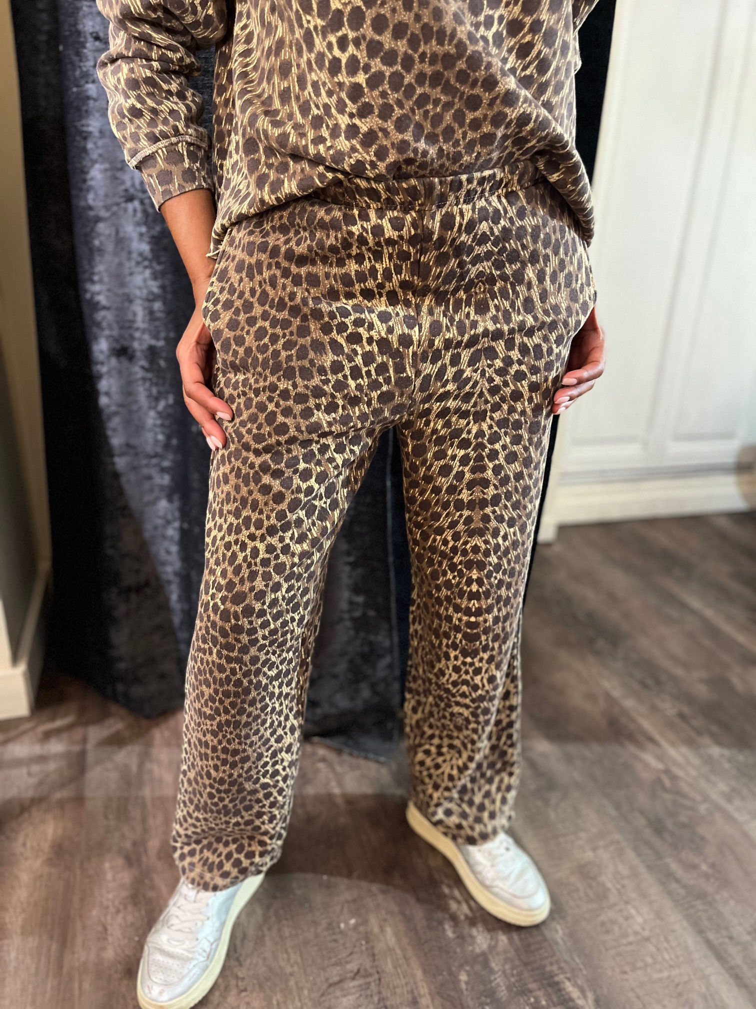 HOD PARIS PANTALON JOGGING NOEMIA LEOPARD