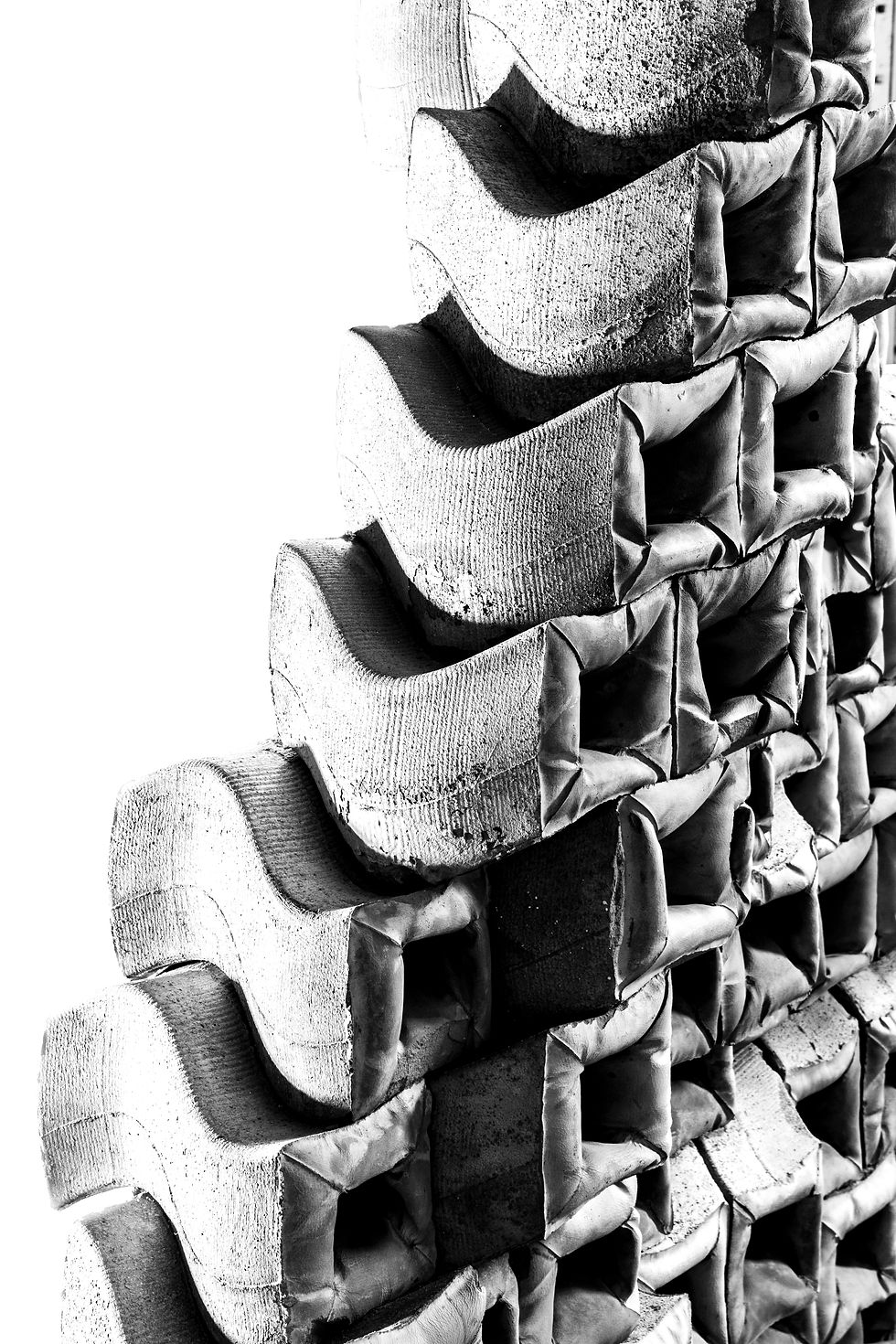 Gravity Block [2015]