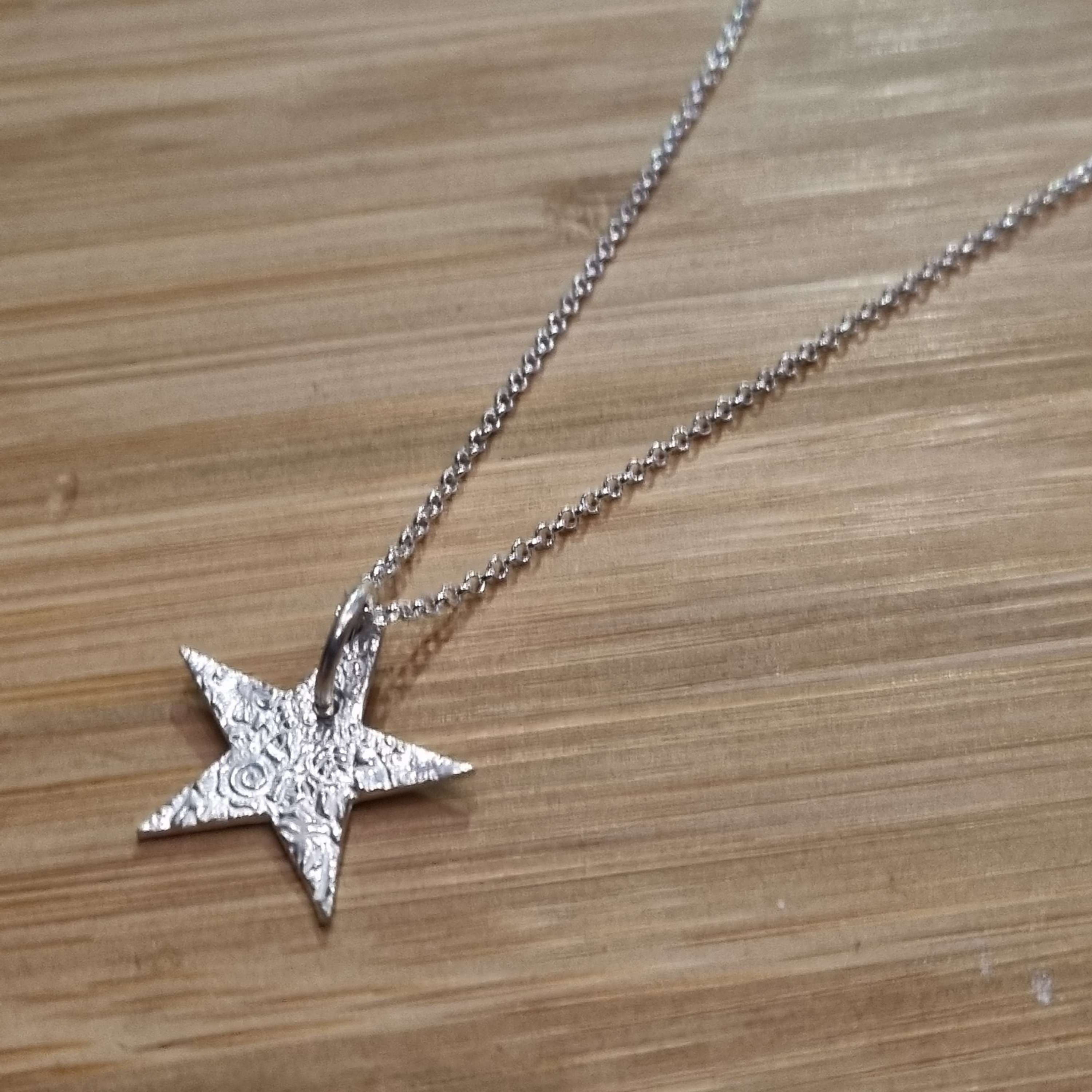 Lucy Kemp Large Star Textured Pendant